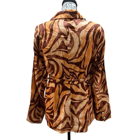 MINKPINK Women's Goldie belted Blazer, size medium in animal print, NWT - Picture 6 of 14